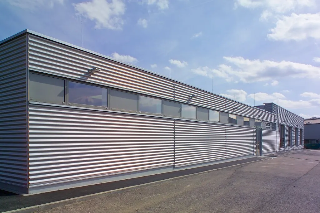 Außenansicht Waschkaue und Sonderkranhalle