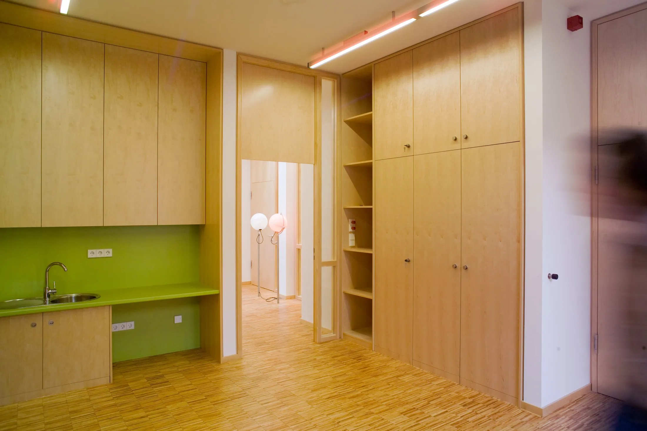 Übergang Bestandsbau und Erweiterung